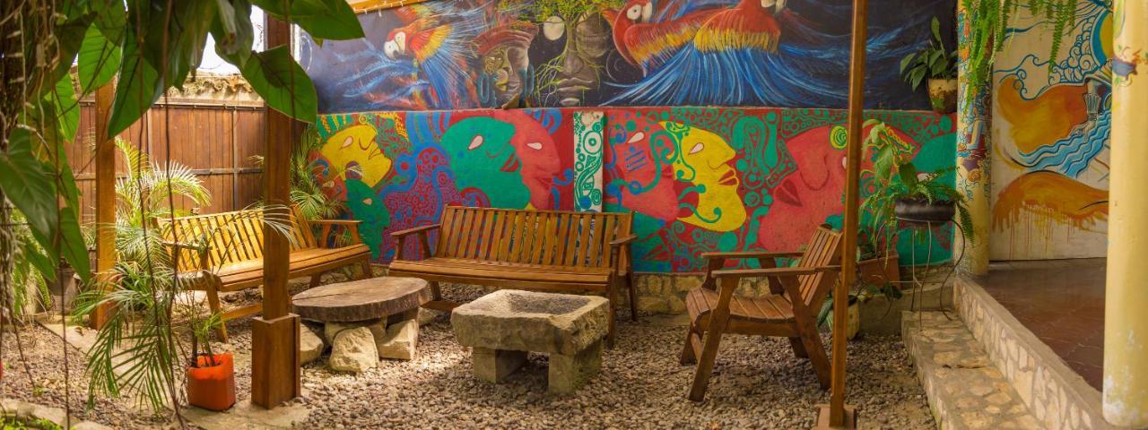 Stella Hostel Copán エクステリア 写真